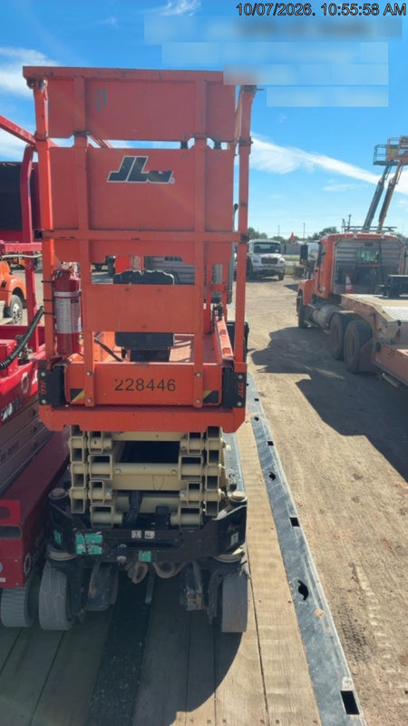 2022 JLG ES1932