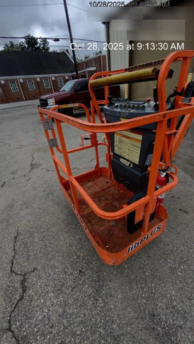 2019 JLG E400AJPN