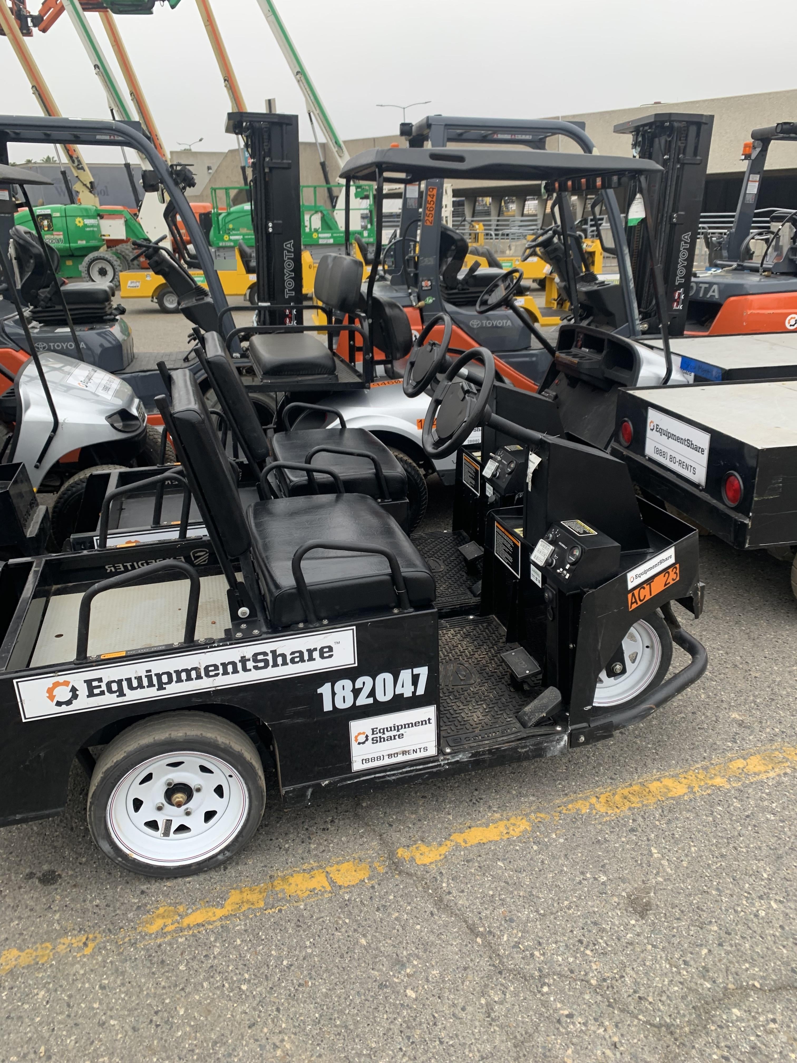 2021 Expeditor Expeditor 3 wheel Expeditor, Steering Wheel, Solid Non marketing tires, Ball Hitch, Front bumper, Painted Black
