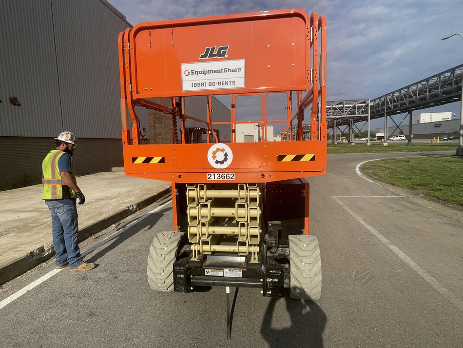 2022 JLG ERT4069