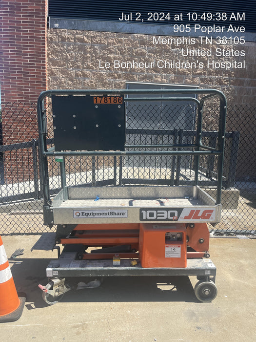 2021 JLG 1030P