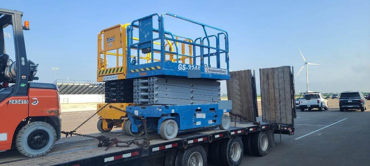 2022 GENIE GS-3246