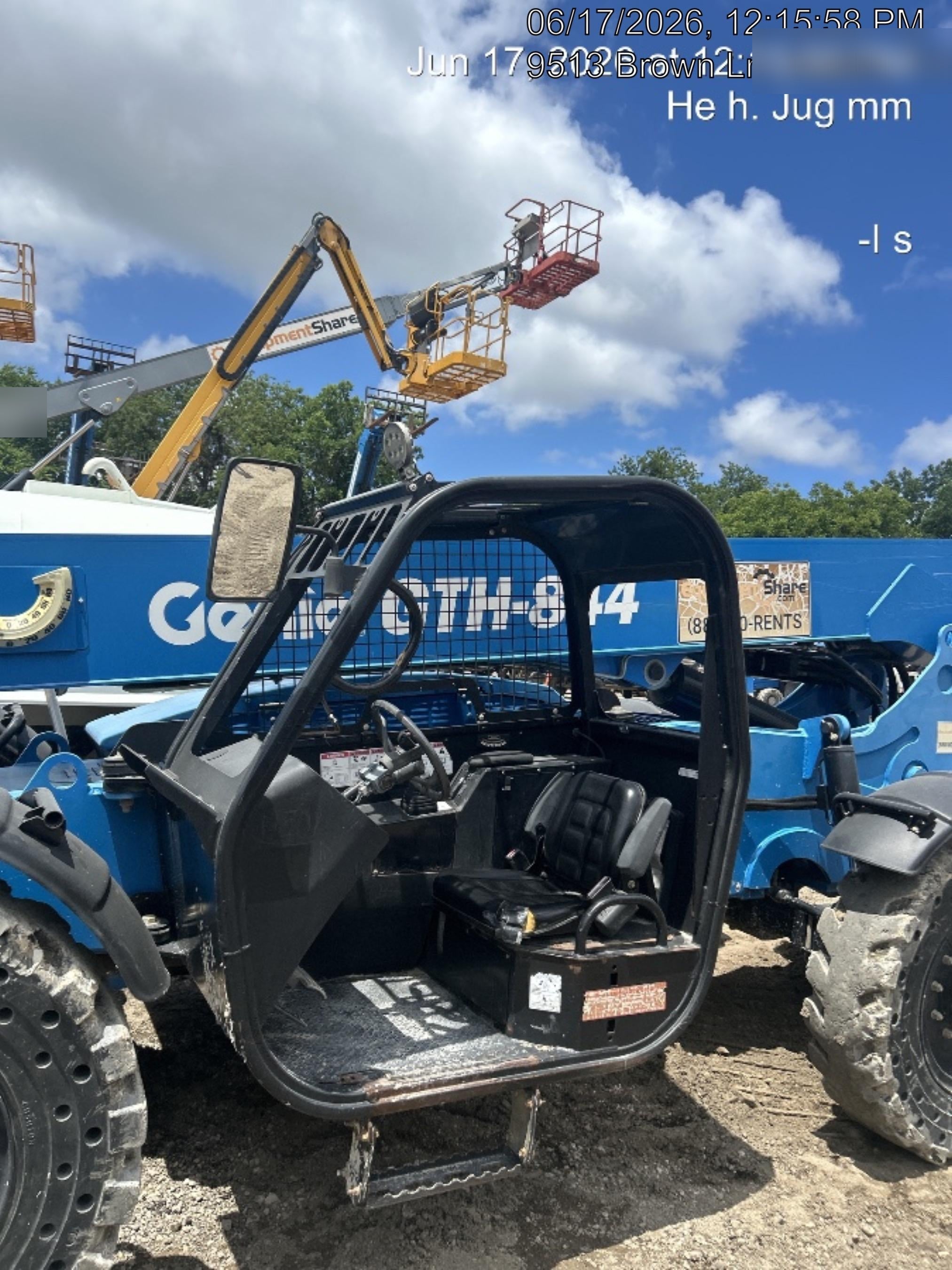 2017 GENIE GTH-844