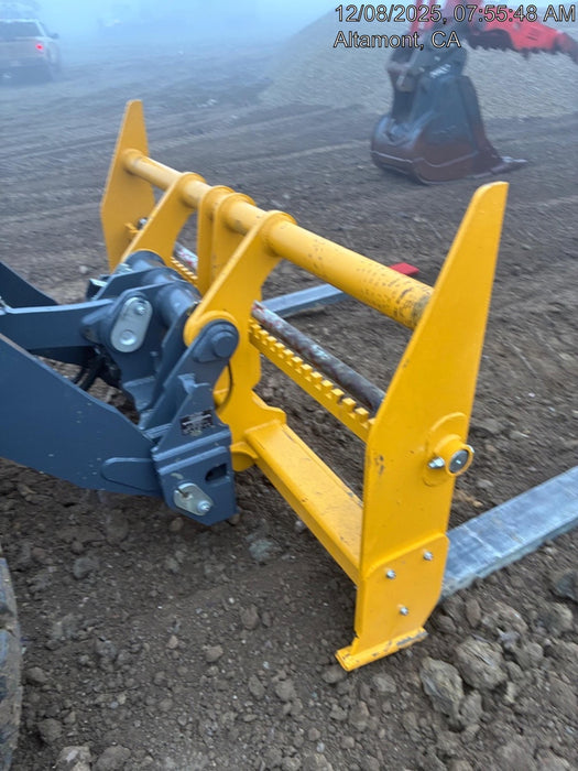 2025 JOHN DEERE 96" Loader Fork Carriage - John Deere