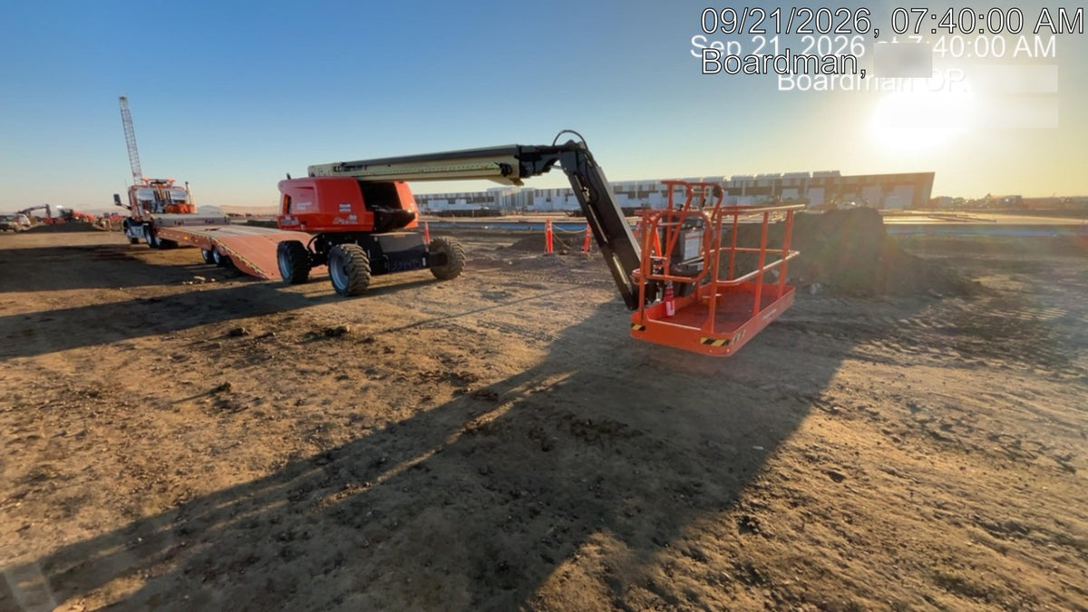 2025 JLG 660SJ