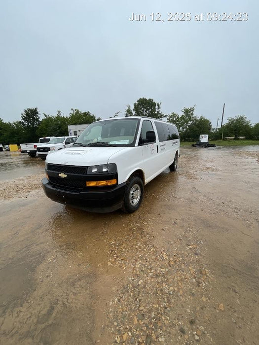 2023 CHEVROLET Express Van - Rental