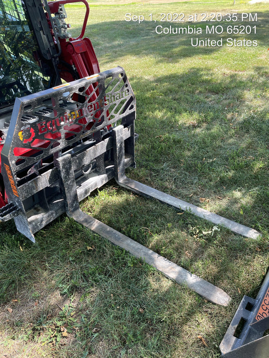 2022 PALADIN 48" Pallet Forks - Paladin