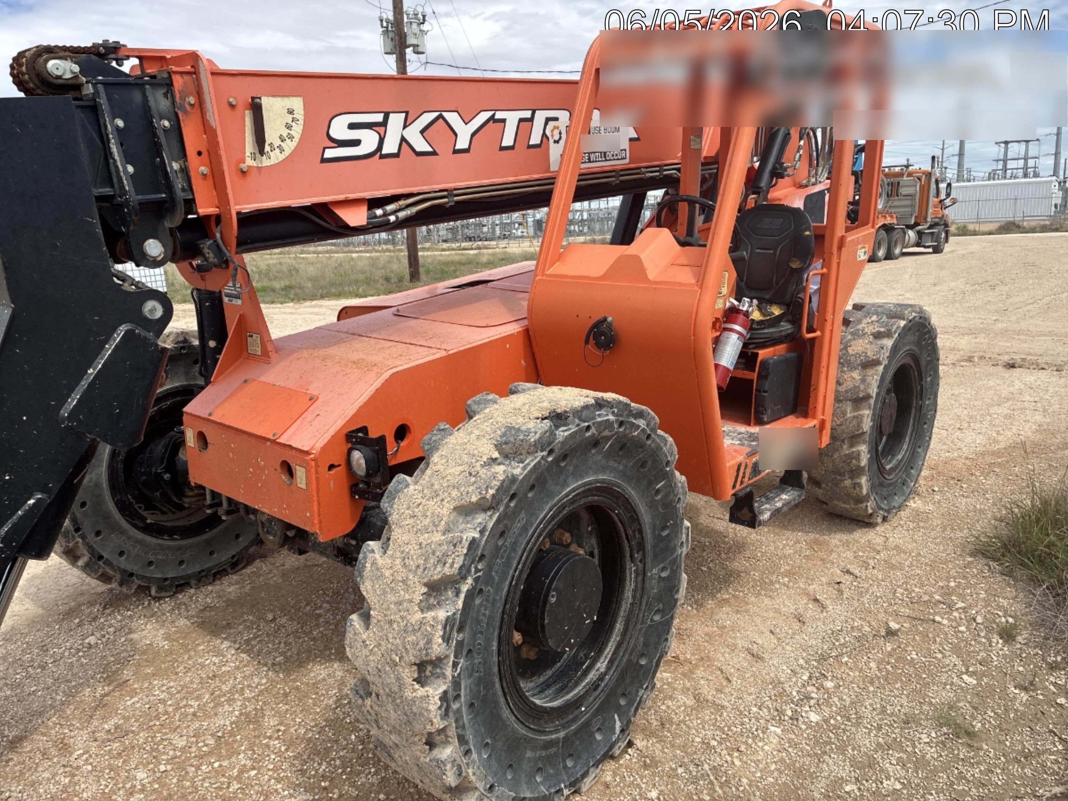 2018 Skytrak 6036 Skytrak 6036 , Canopy, 74hp Engine, Carriage 60", Forks 48" ,Worklights, Beacon, Pneumatic Tires, Freight