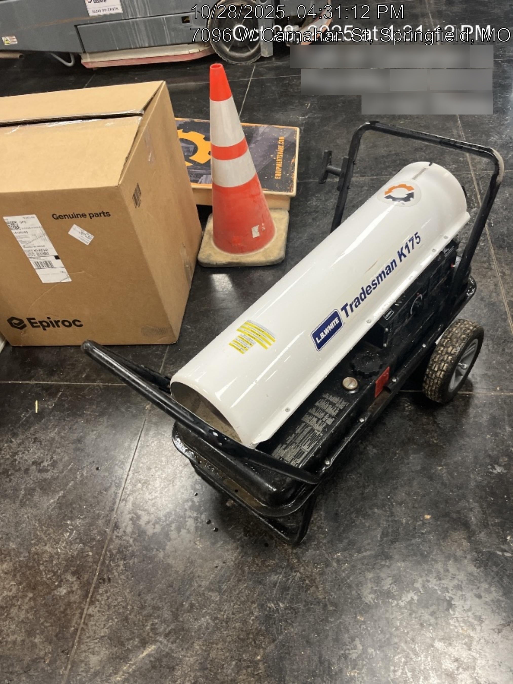 2022 LB WHITE Tradesman K175