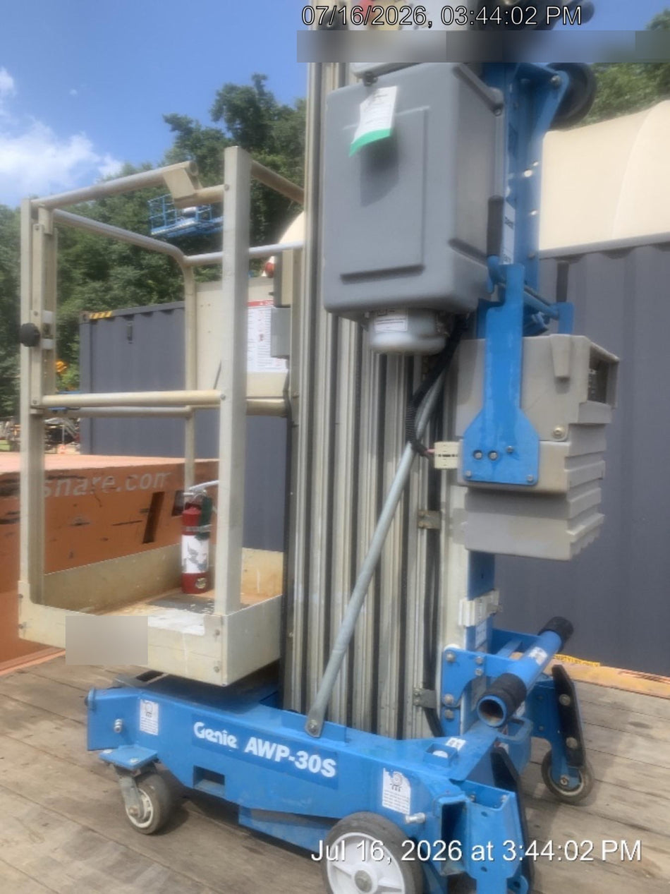 2019 GENIE AWP-30S