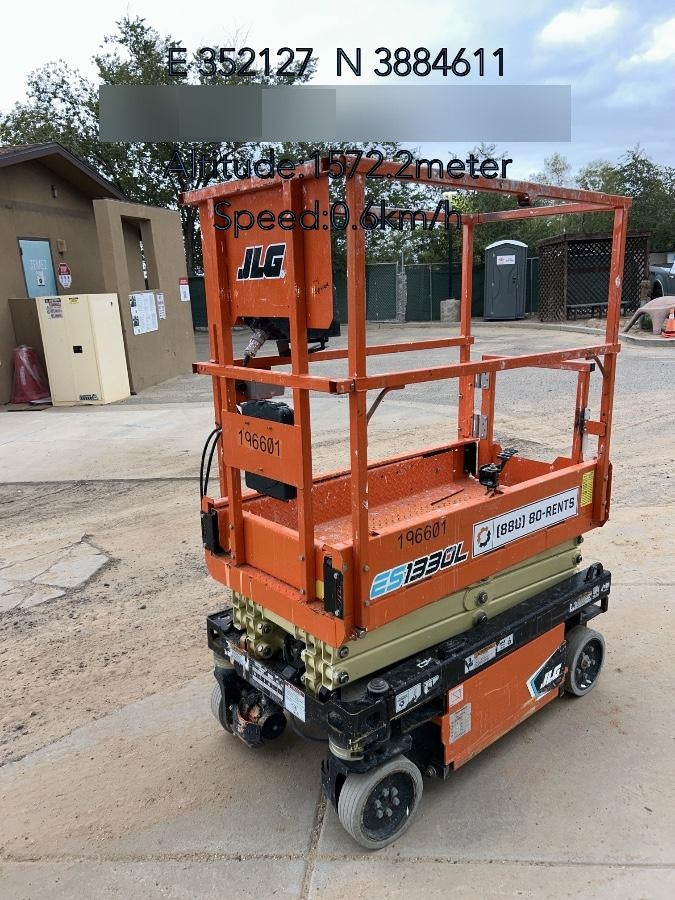 2021 JLG ES1330L
