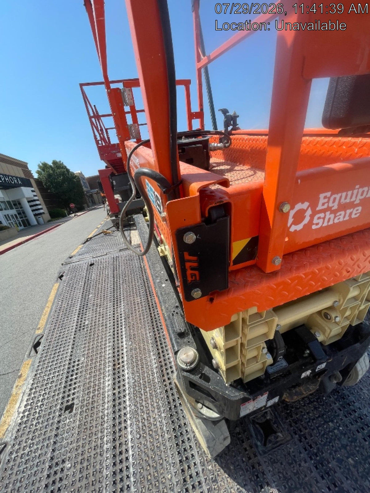 2022 JLG ES1932
