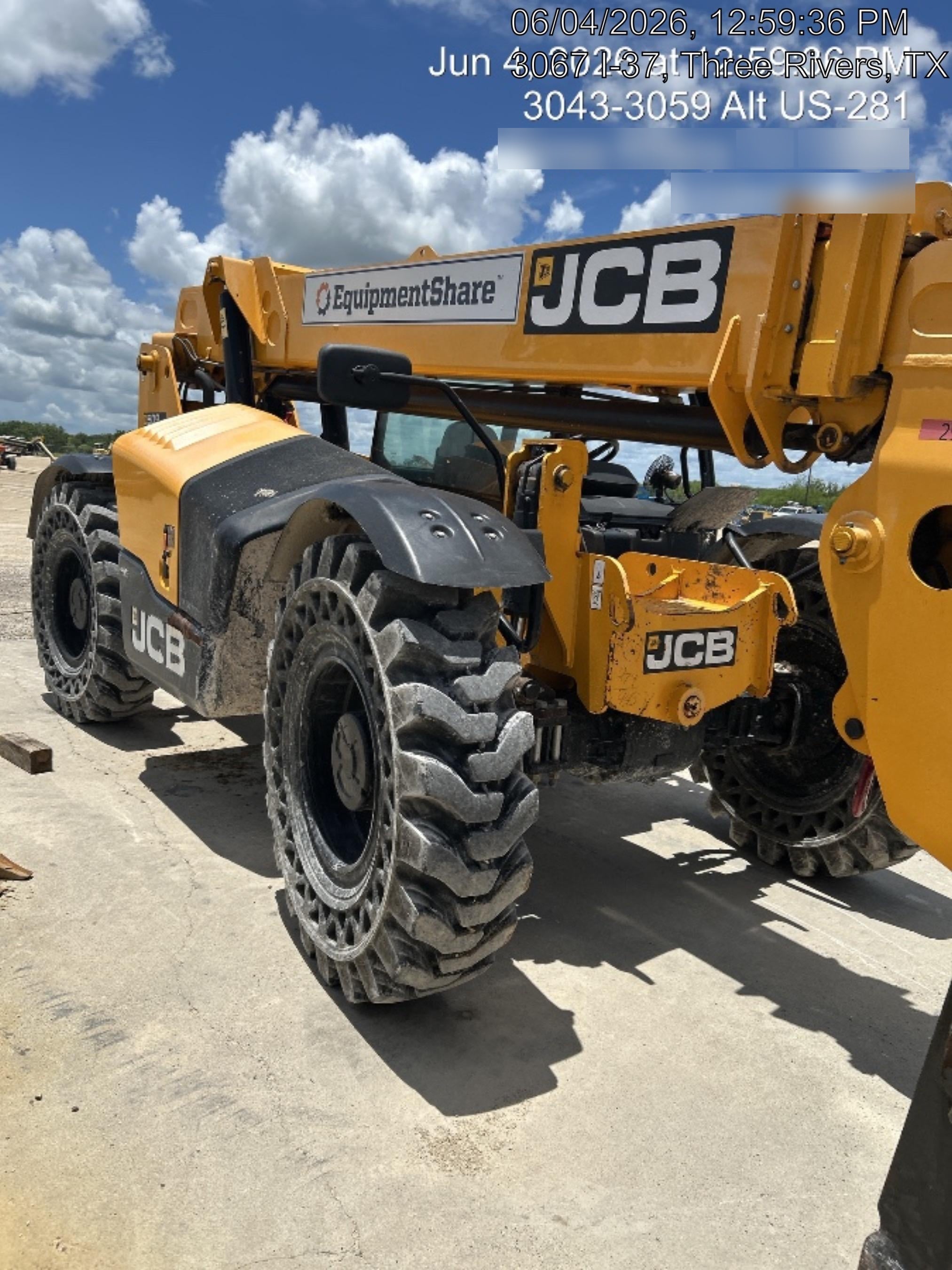 2023 JCB 509-42