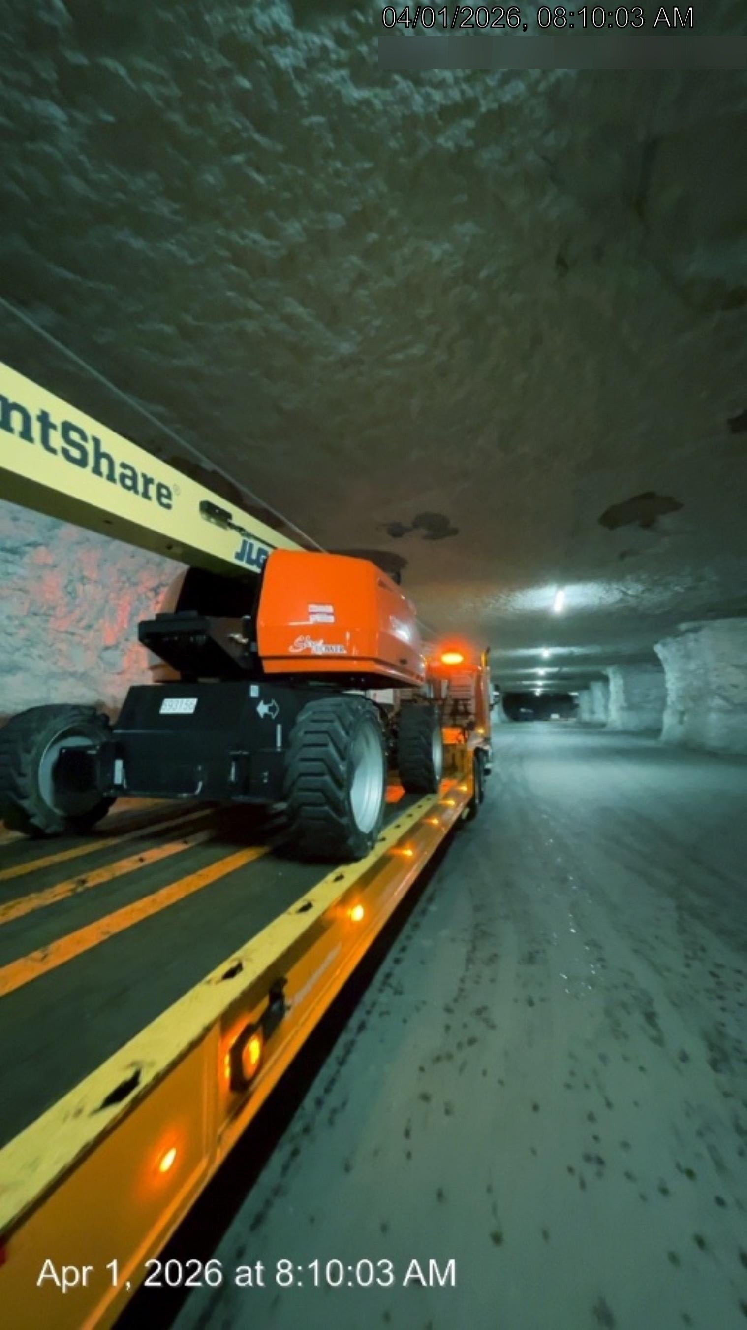 2025 JLG 660SJ