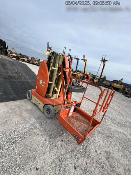 2022 JLG 26E