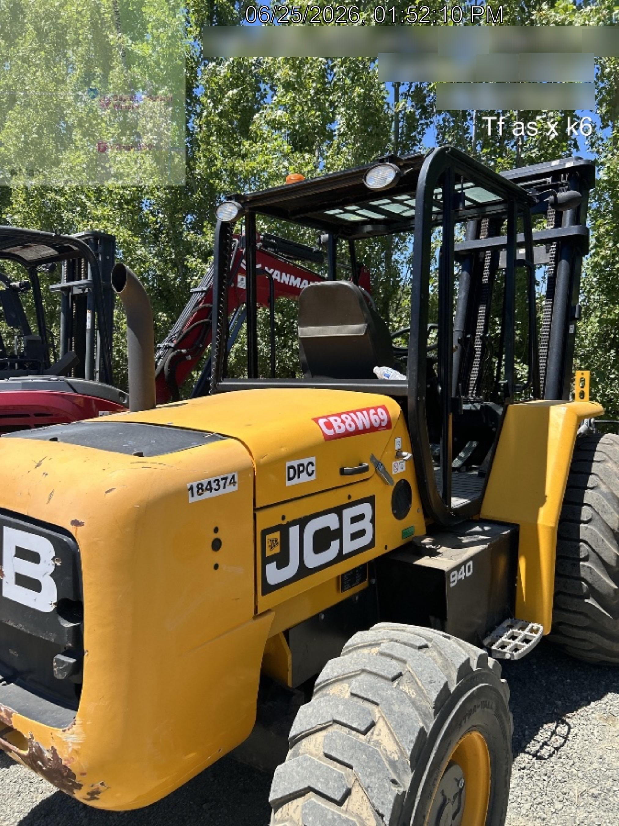2023 CASE 588H