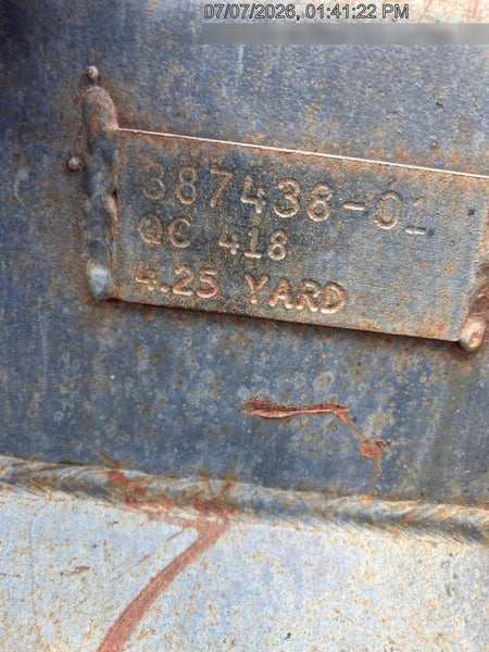 2023 CASE 821G