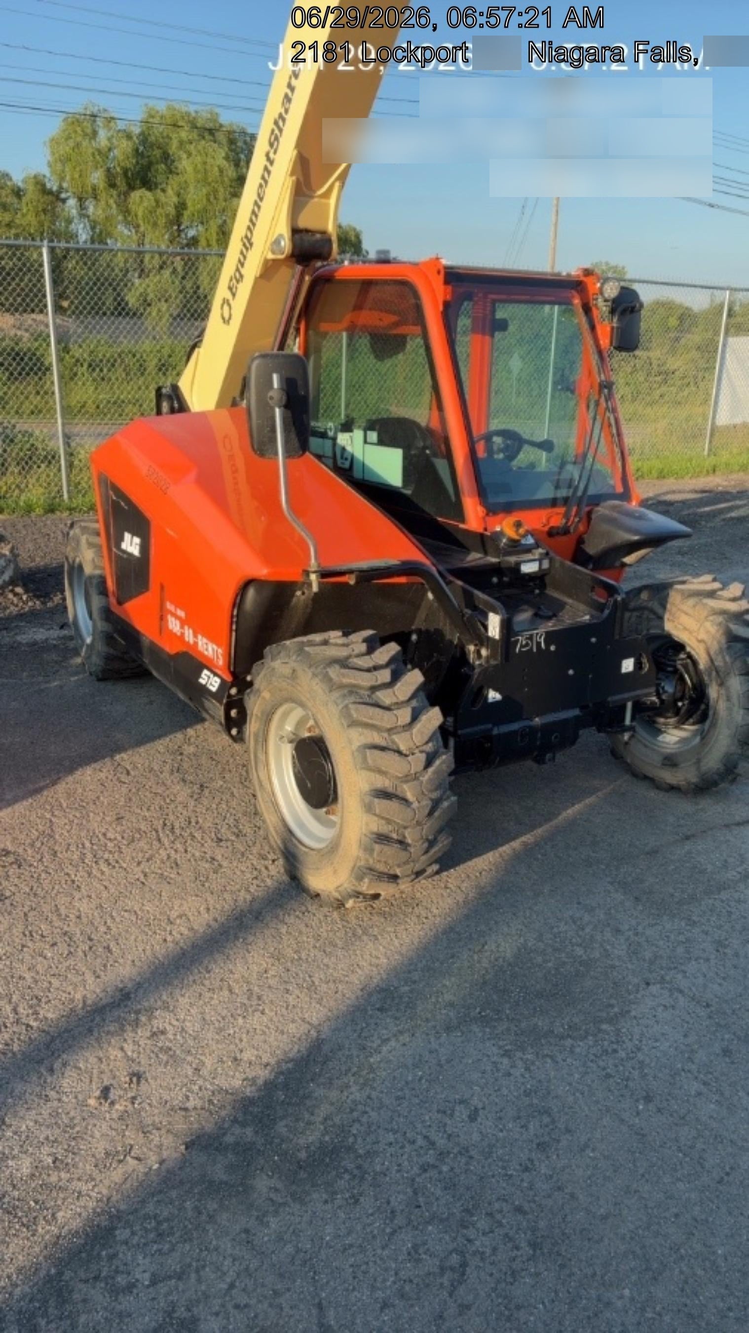 2025 JLG 519