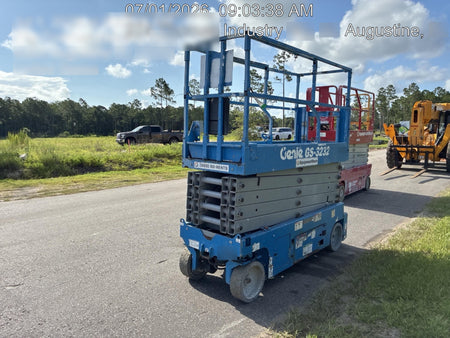 2018 Genie GS-3232 GS-3232 w/Folding rails, Half height swing gate
