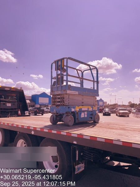 2017 Genie GS-1930 Genie GS-1930 Lift w/Fixed Rail and Chain Entry