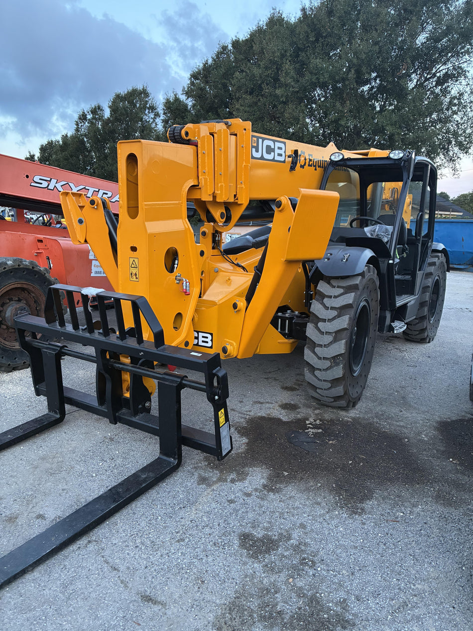 2026 JCB 512-56