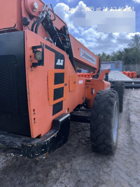 2020 SKYTRAK 8042