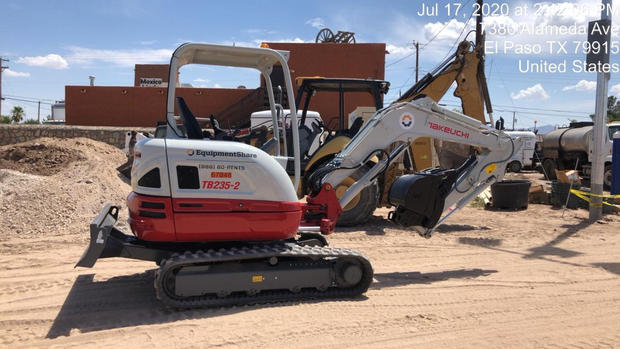 2020 TAKEUCHI TB235-2R