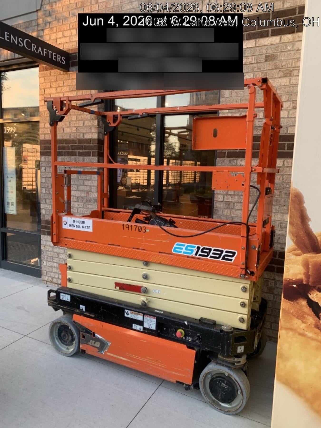 2021 JLG ES1932