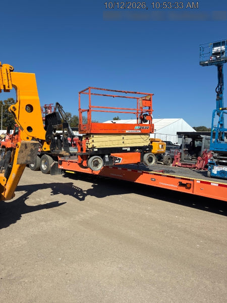 2022 JLG ES2632