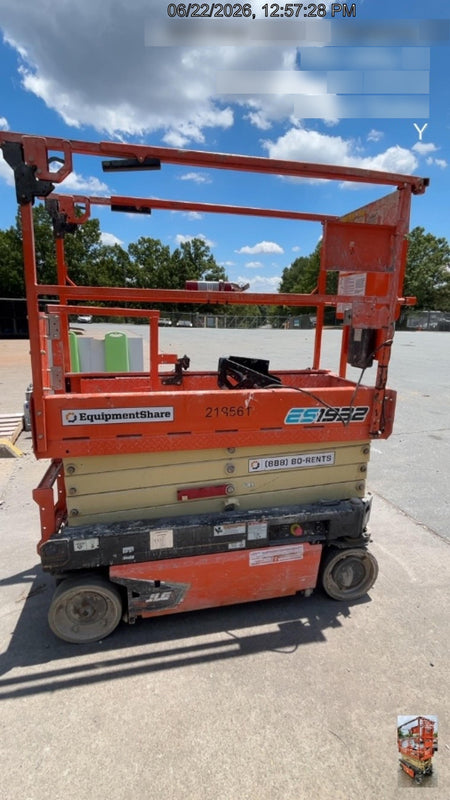 2022 JLG ES1932