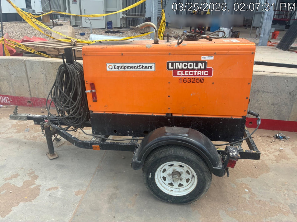 2021 Lincoln Electric Vantage 322 Vantage 322 Ready Pak 3 w/ Decals, ORANGE (includes trailer, cable rack, fender light kit) NO Telematics