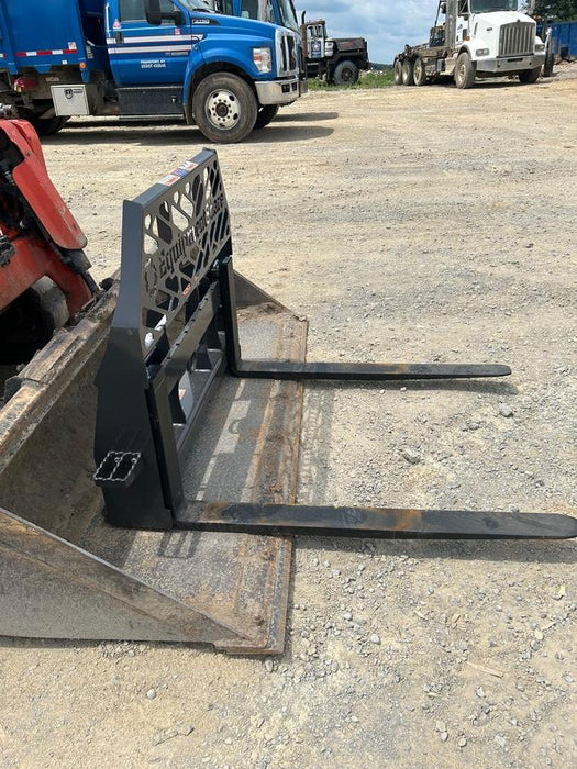 2025 PALADIN 48" Pallet Forks - Paladin