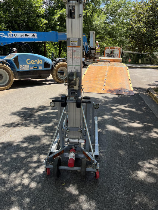 2023 GENIE SLC-24