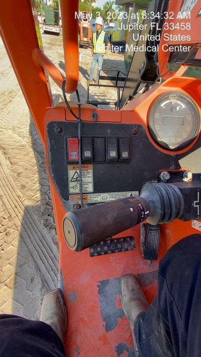 2017 Skytrak 6042 42' REACH, PALLET FORKS, 6k, FOAM FILLED TIRES