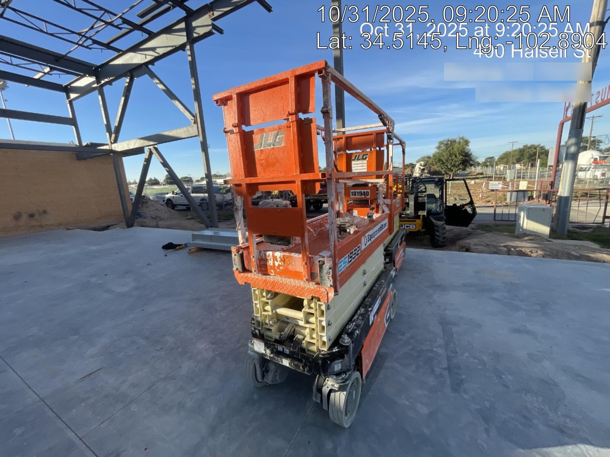 2022 JLG ES1932