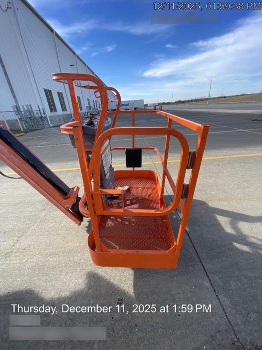 2019 JLG E450AJ