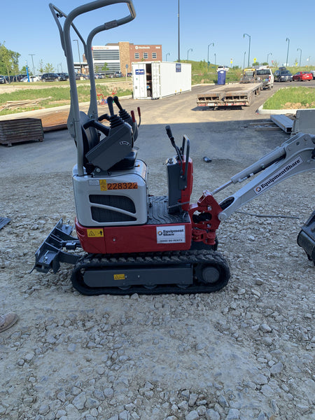 2022 TAKEUCHI TB210R