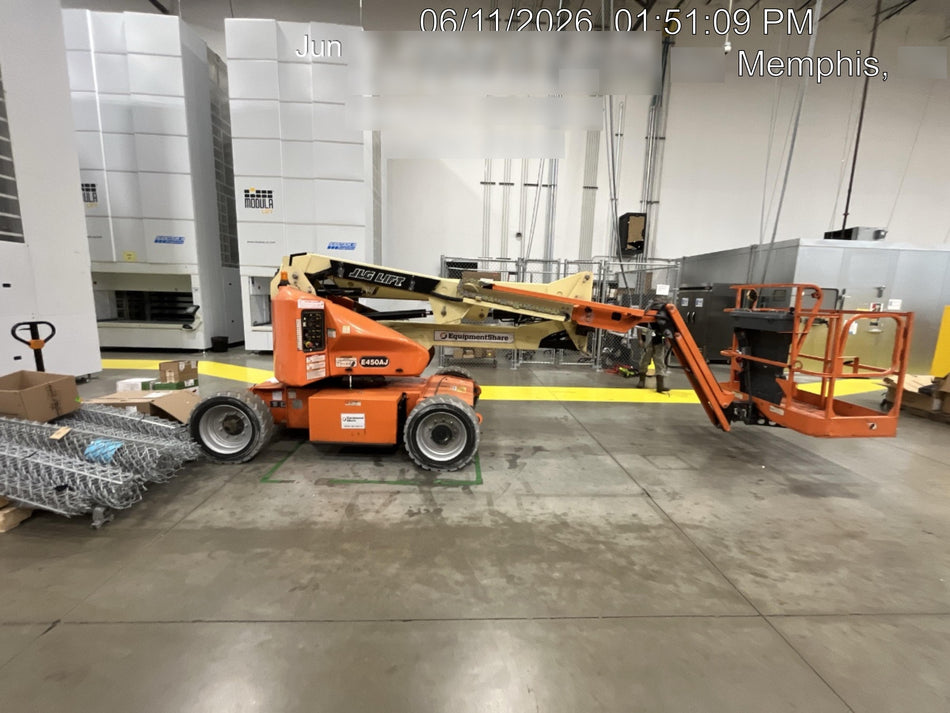 2019 JLG E450AJ