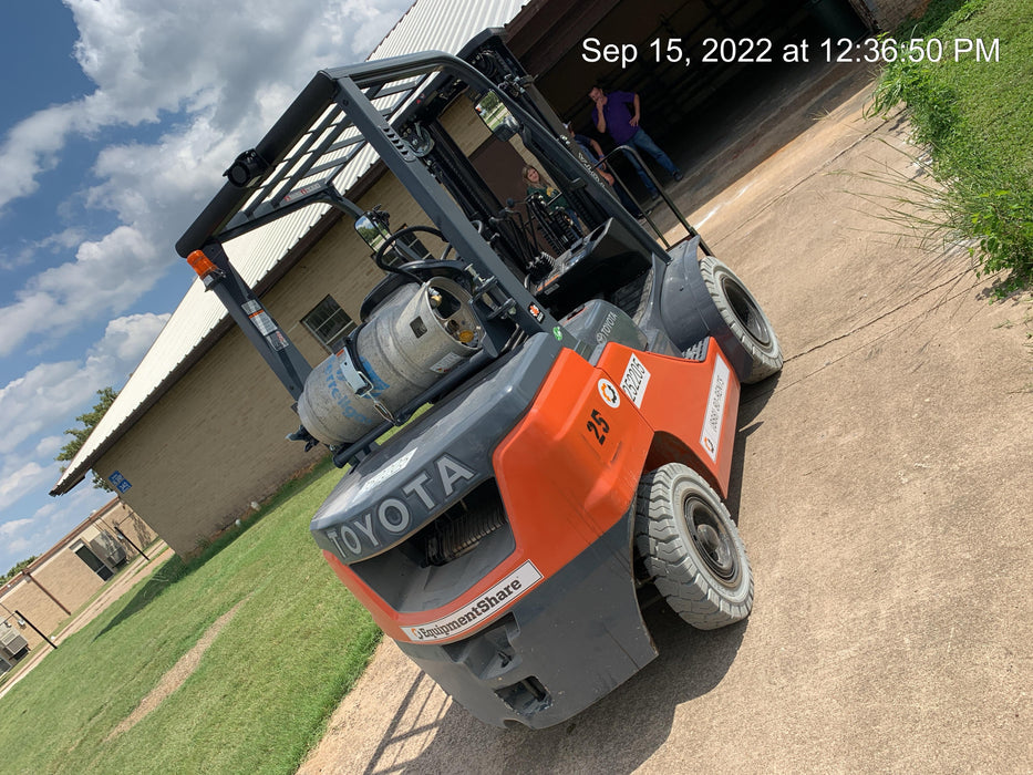 2022 TOYOTA 50-8FGU25