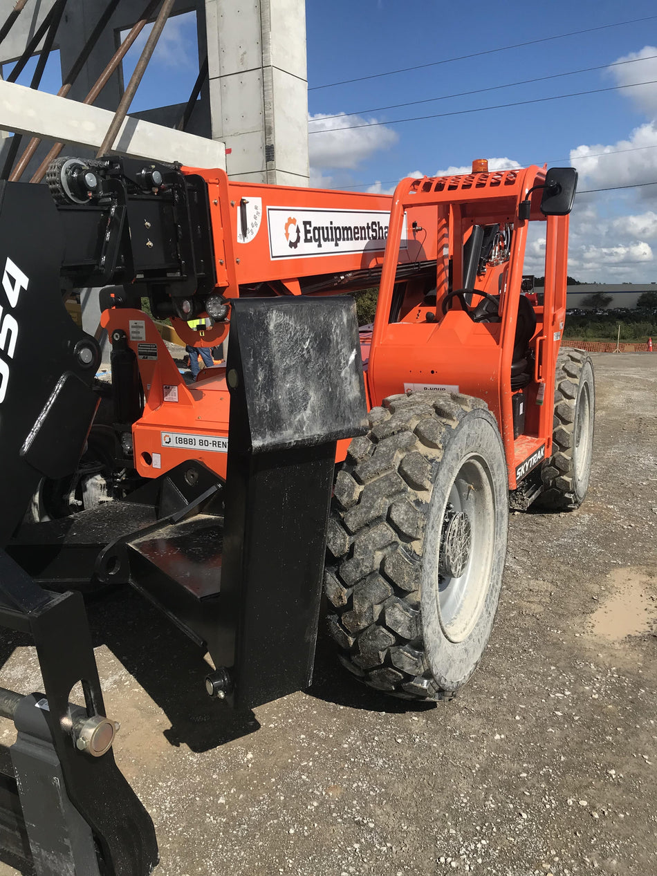2021 SKYTRAK 10054