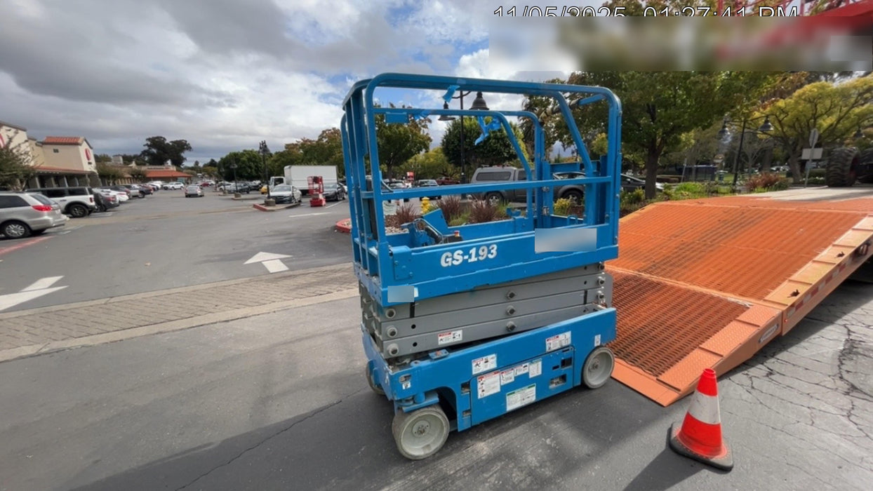 2019 Genie GS-1930 Half Height Swing Gate, 800W Inverter