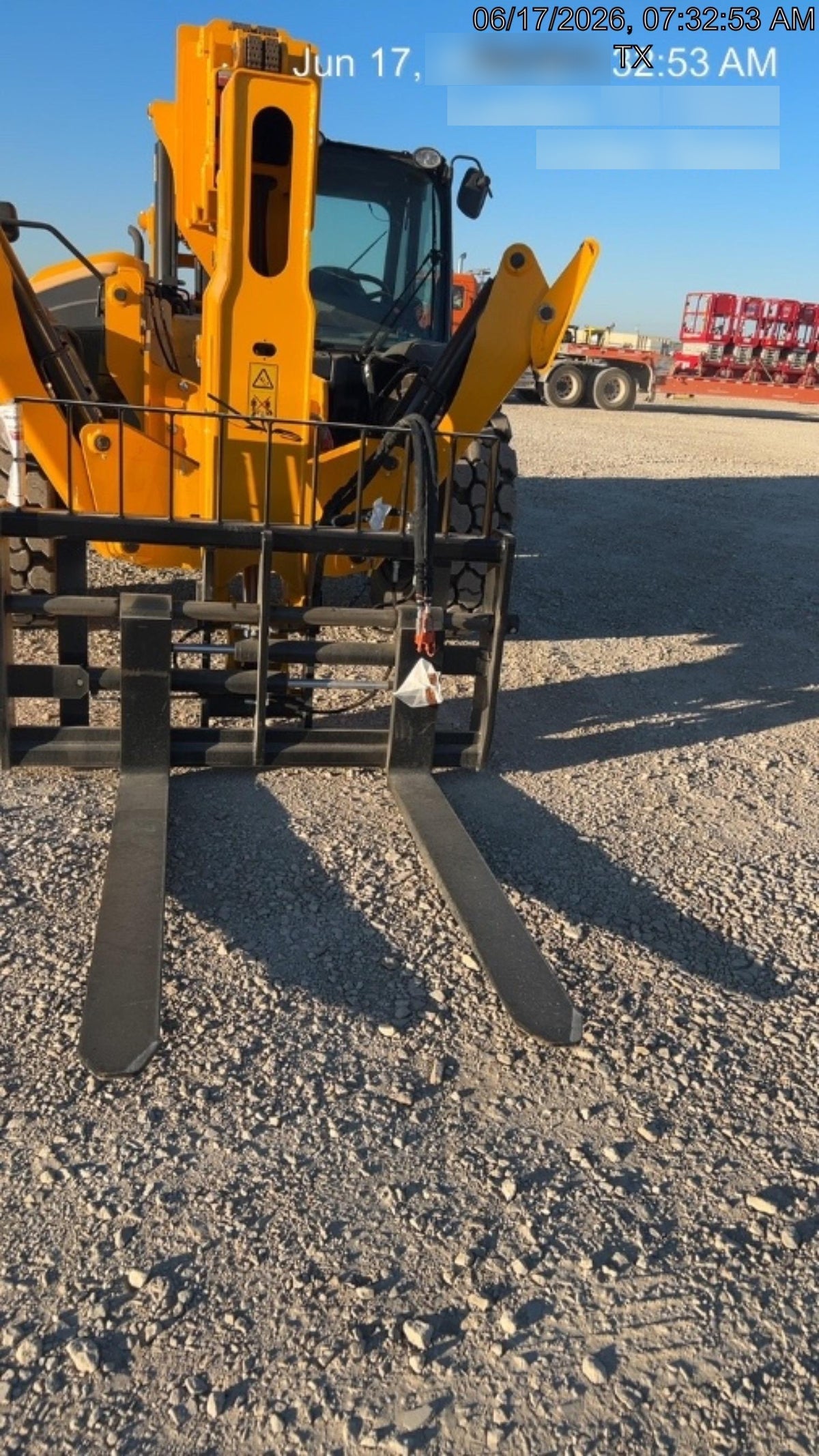 2026 JCB 400/F7377