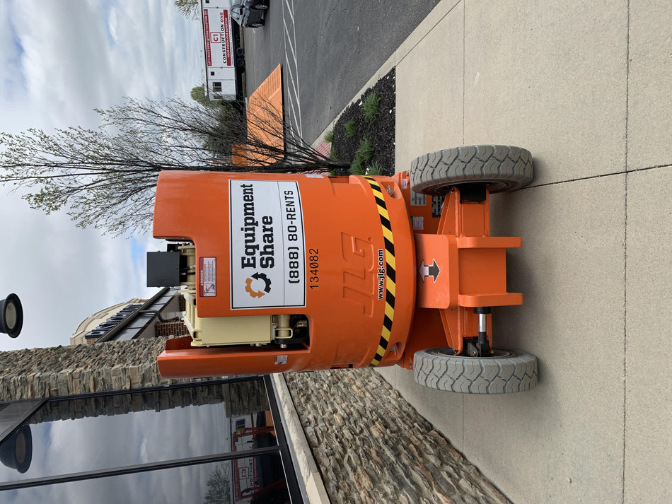 2021 JLG E300AJP