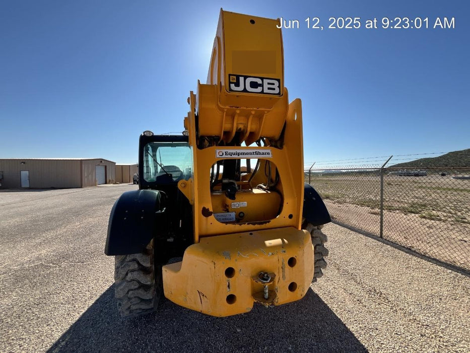 2020 JCB 510-56 Cab/Heat/Air, 74 HP, Solid Tires, STD Worklight, Beacon, Aux Hydraulics, Lifting Eye, Back up Alarm w/66" Carriage/60" Forks