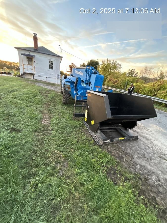 2025 ARROW MATERIAL HANDLING Dump Hopper