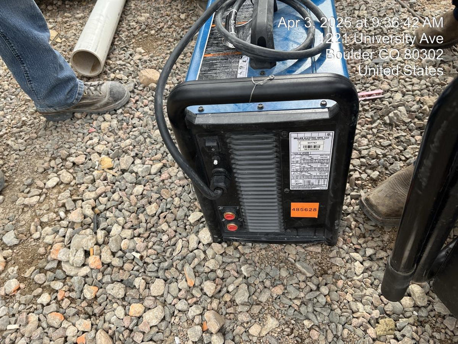2025 MILLER ELECTRIC Multimatic 220