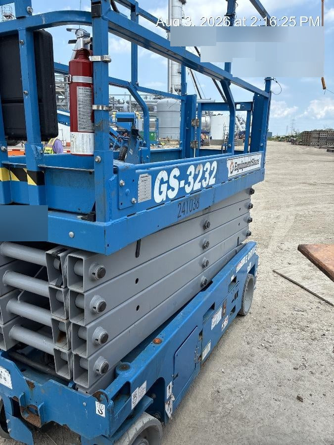 2022 GENIE GS-3232