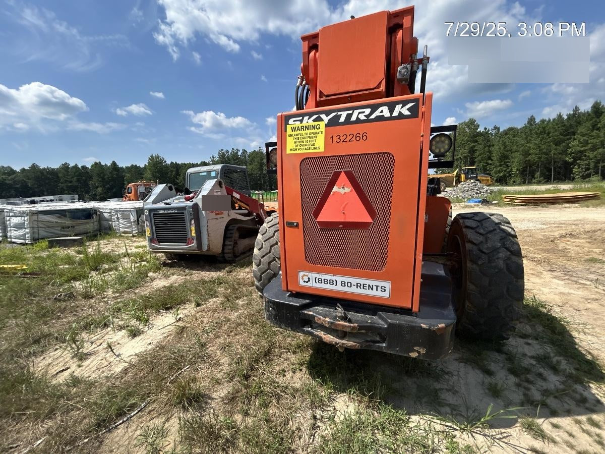 2021 SKYTRAK 12054