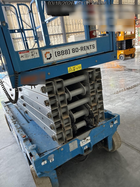2019 Genie GS-4047 Folding rails with half height swing gate