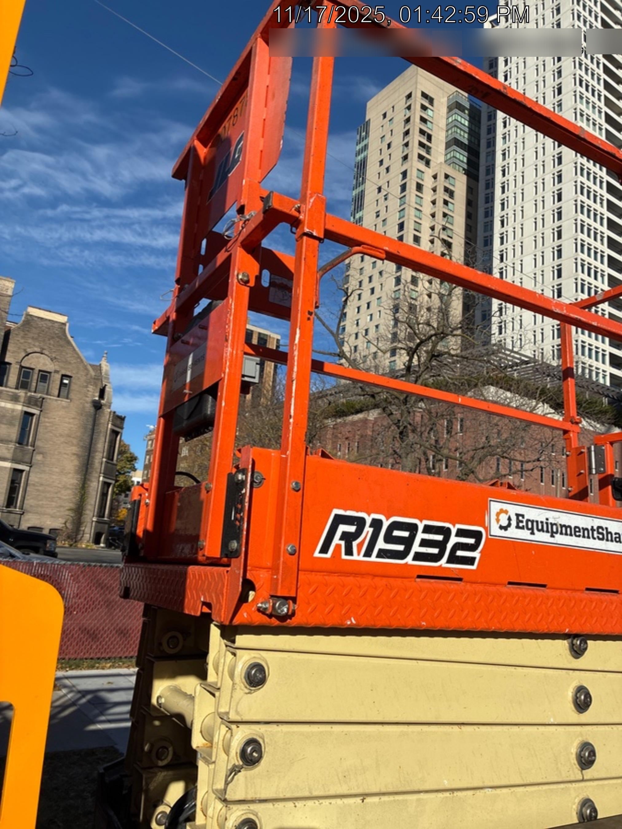 2022 JLG R1932